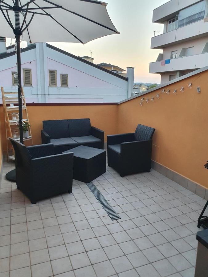 Bella Alba Apartment On The Beach Alba Adriatica Ngoại thất bức ảnh